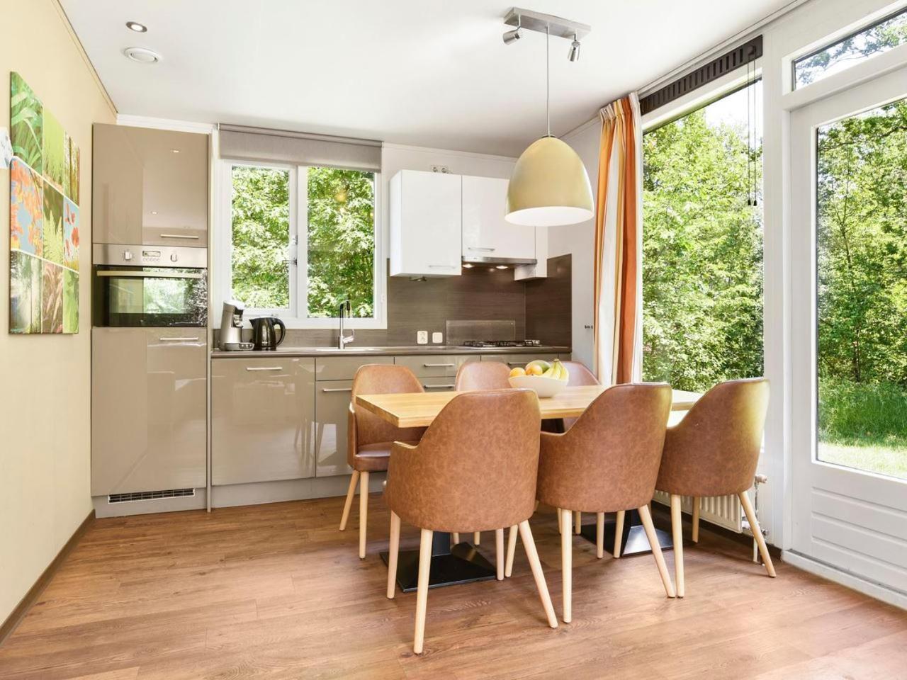 Luxury 4-Person Bungalow In The Holiday Park Landal Twenhaarsveld Holten Extérieur photo