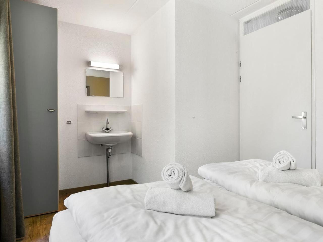 Luxury 4-Person Bungalow In The Holiday Park Landal Twenhaarsveld Holten Chambre photo