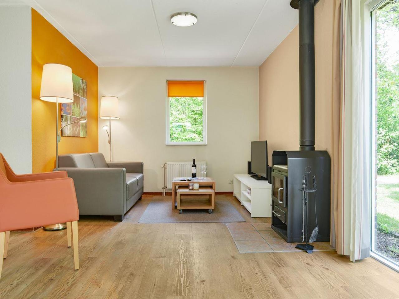 Luxury 4-Person Bungalow In The Holiday Park Landal Twenhaarsveld Holten Extérieur photo