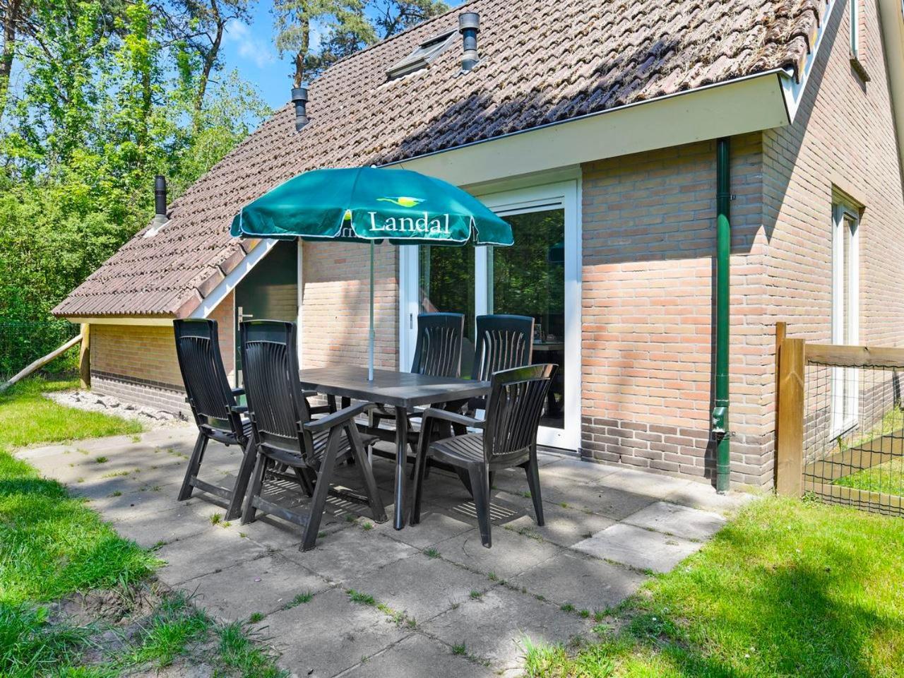 Luxury 4-Person Bungalow In The Holiday Park Landal Twenhaarsveld Holten Chambre photo