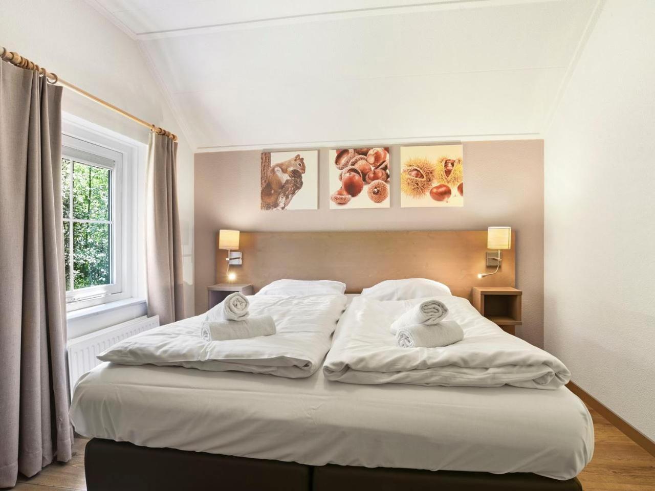 Luxury 4-Person Bungalow In The Holiday Park Landal Twenhaarsveld Holten Chambre photo