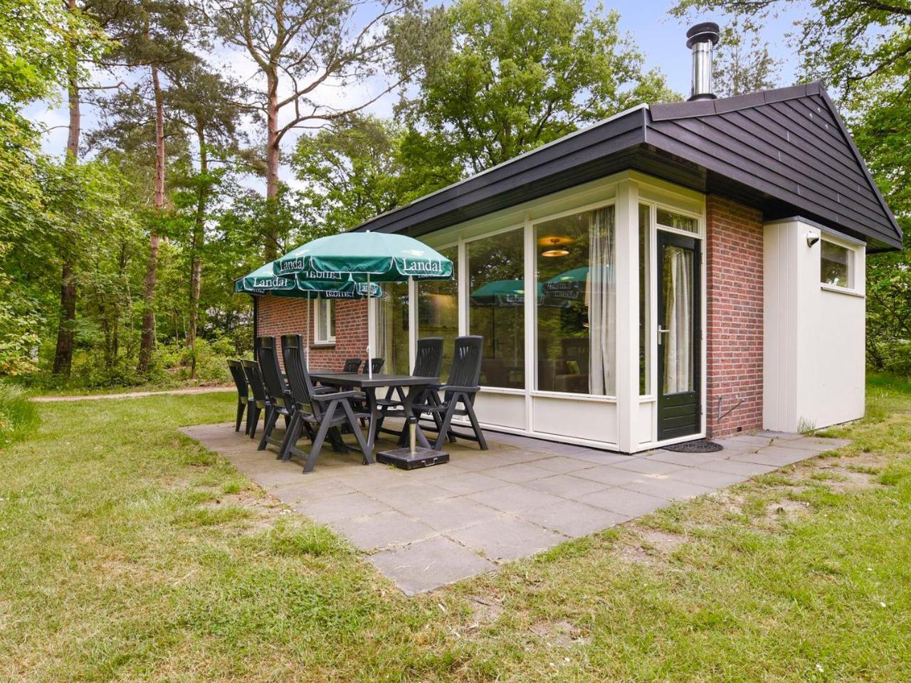 Luxury 4-Person Bungalow In The Holiday Park Landal Twenhaarsveld Holten Chambre photo