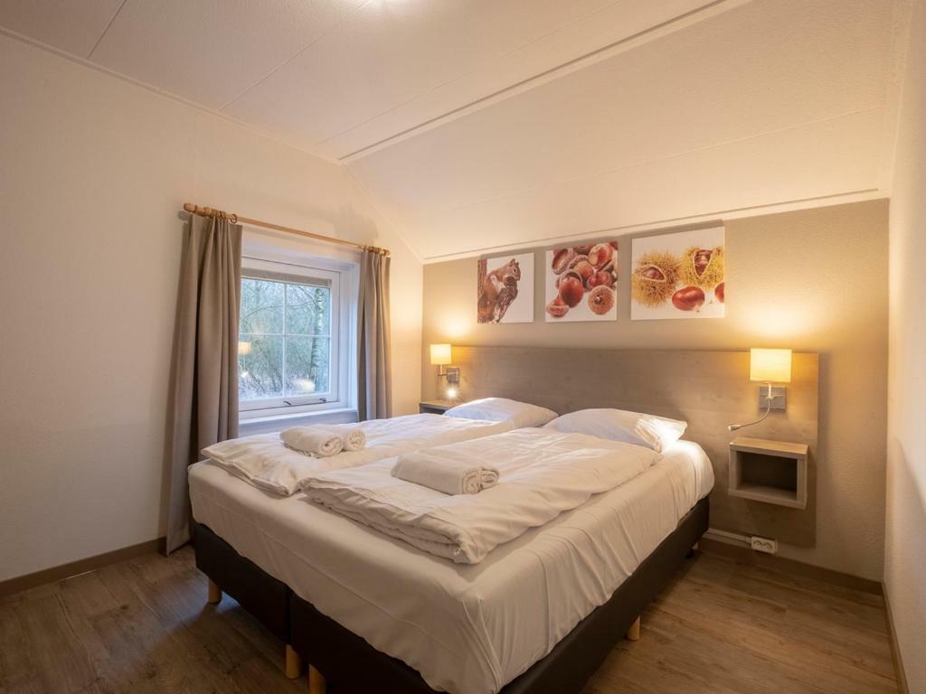 Luxury 4-Person Bungalow In The Holiday Park Landal Twenhaarsveld Holten Extérieur photo